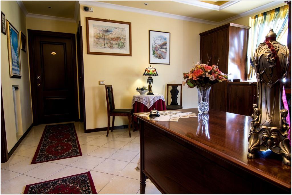 B&B Degli Amici Ciampino Extérieur photo